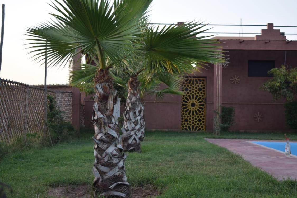 Riad Darga Rouge Ouled Bouzid Luaran gambar