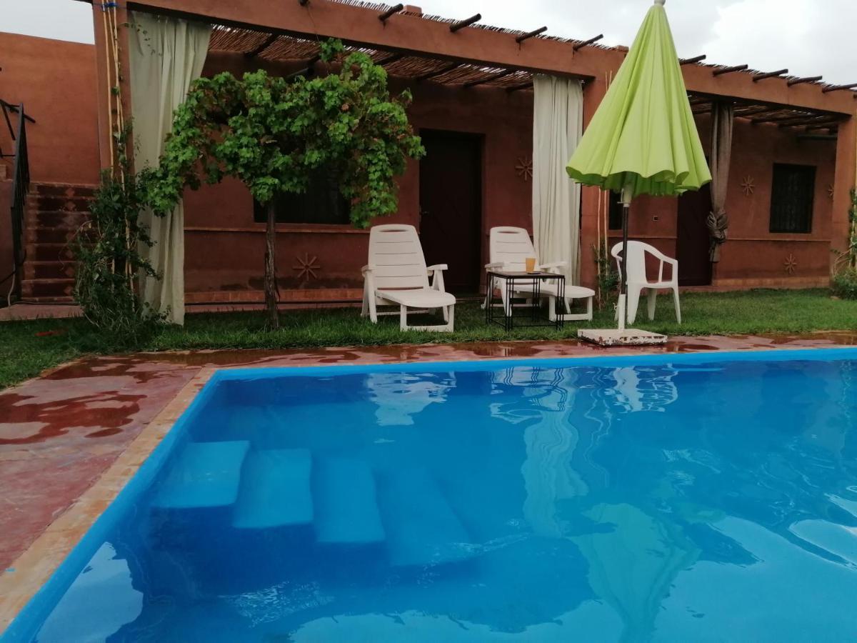 Riad Darga Rouge Ouled Bouzid Luaran gambar