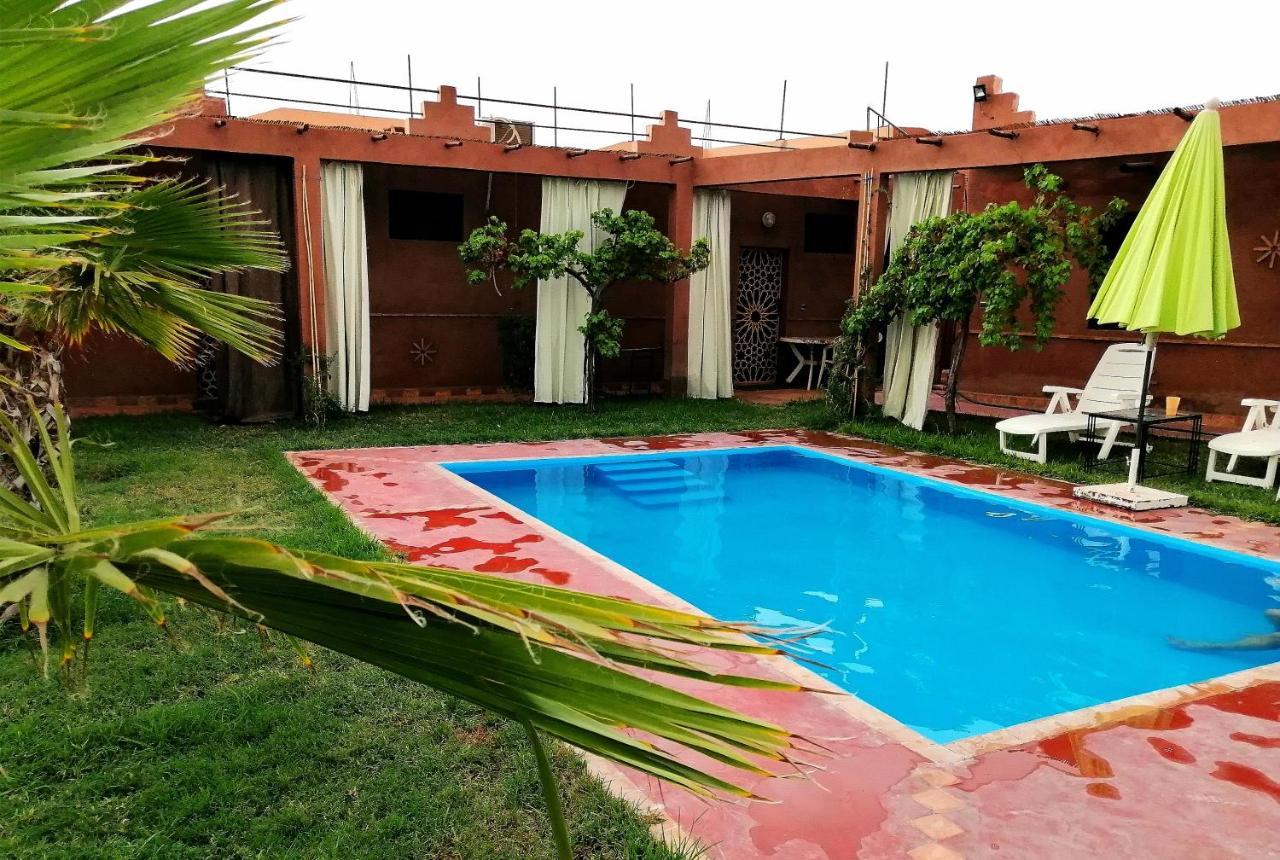 Riad Darga Rouge Ouled Bouzid Luaran gambar