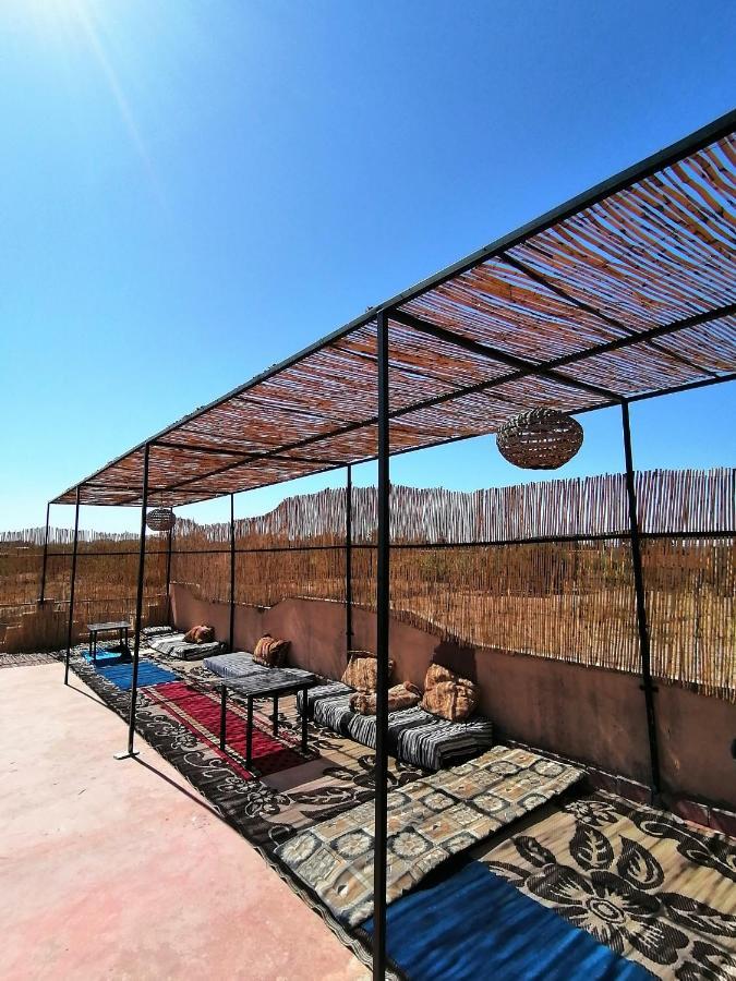 Riad Darga Rouge Ouled Bouzid Luaran gambar