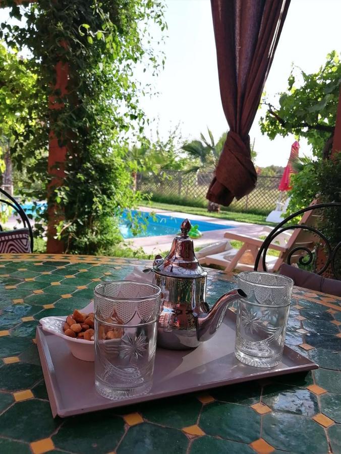 Riad Darga Rouge Ouled Bouzid Luaran gambar