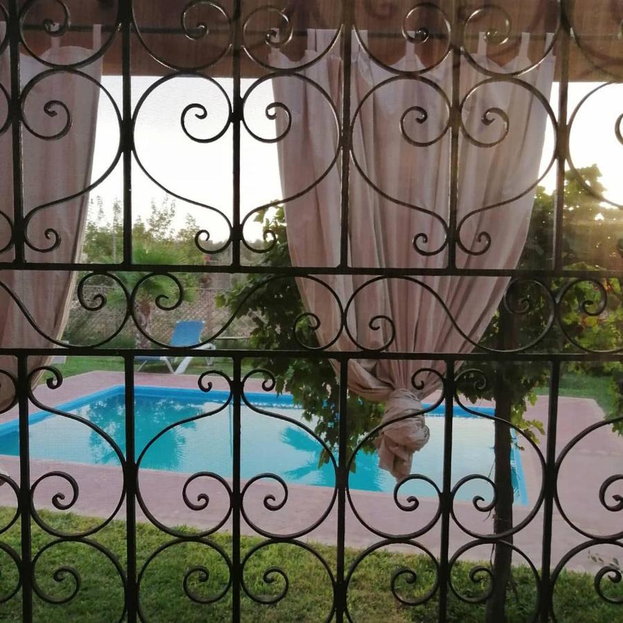 Riad Darga Rouge Ouled Bouzid Luaran gambar